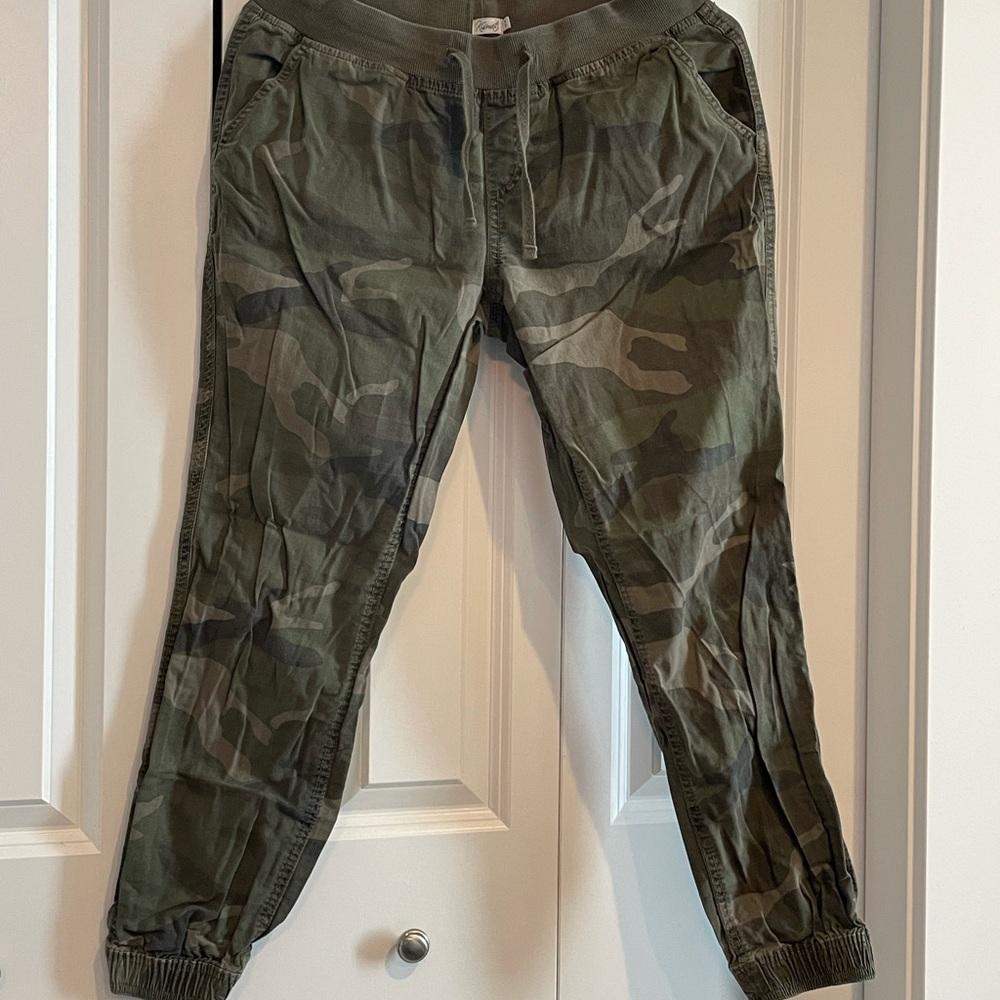 Camo Jogger Kismet Pants
